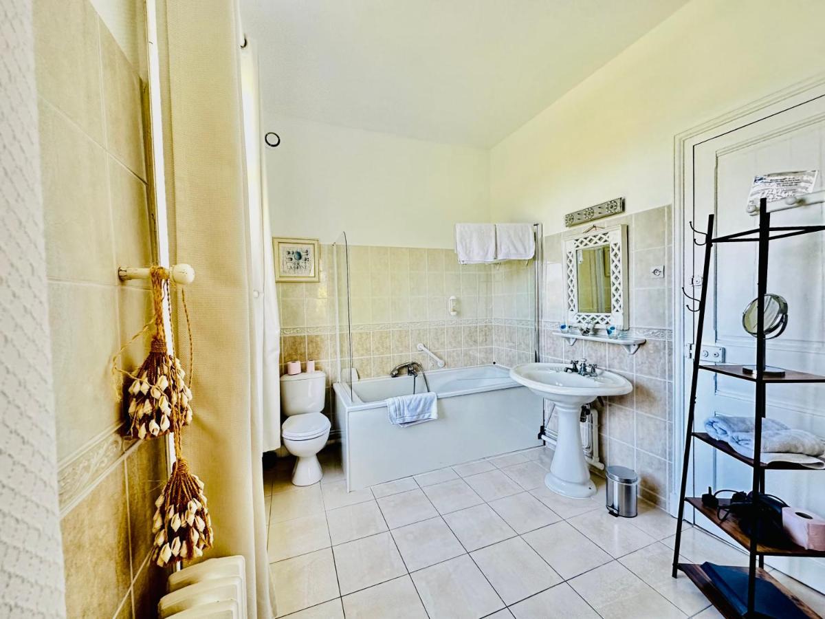 Manoir De La Marjolaine Bed & Breakfast Cabourg Luaran gambar